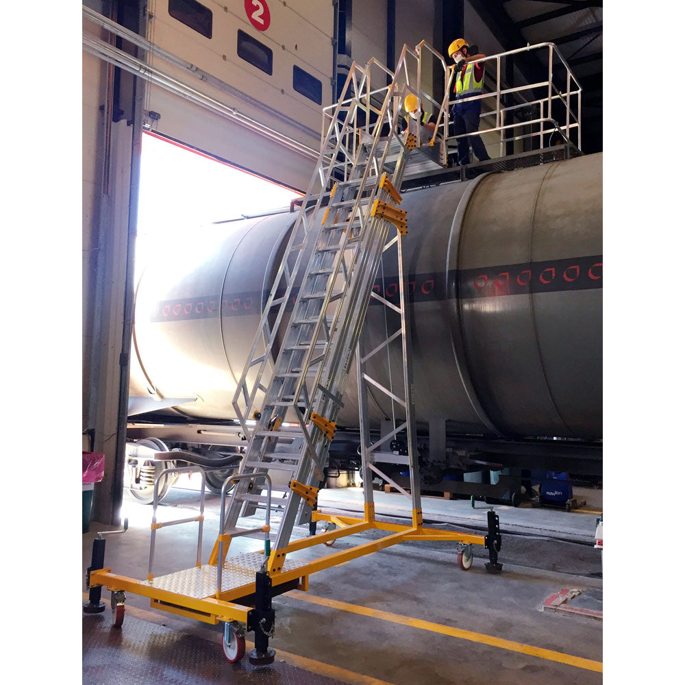 Mobil plattform - MONTANA YP300 - Plattformshöjd 3-4 m